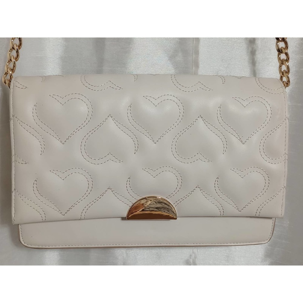 A NEW DAY Embroidered Hearts Purse Ivory White Gold Link Bag
